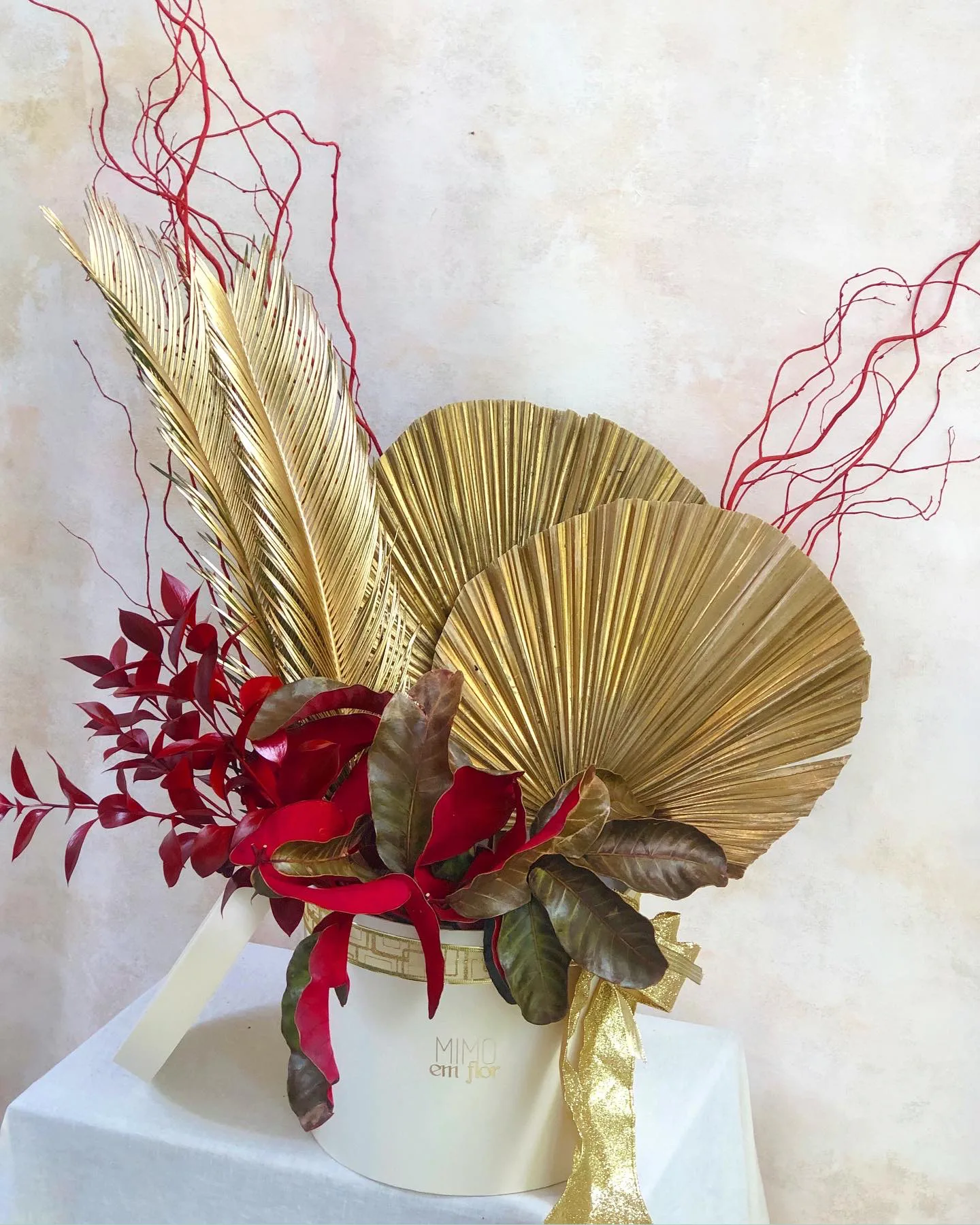 Box Cartonada G Marfim <br> Leques Metalizados