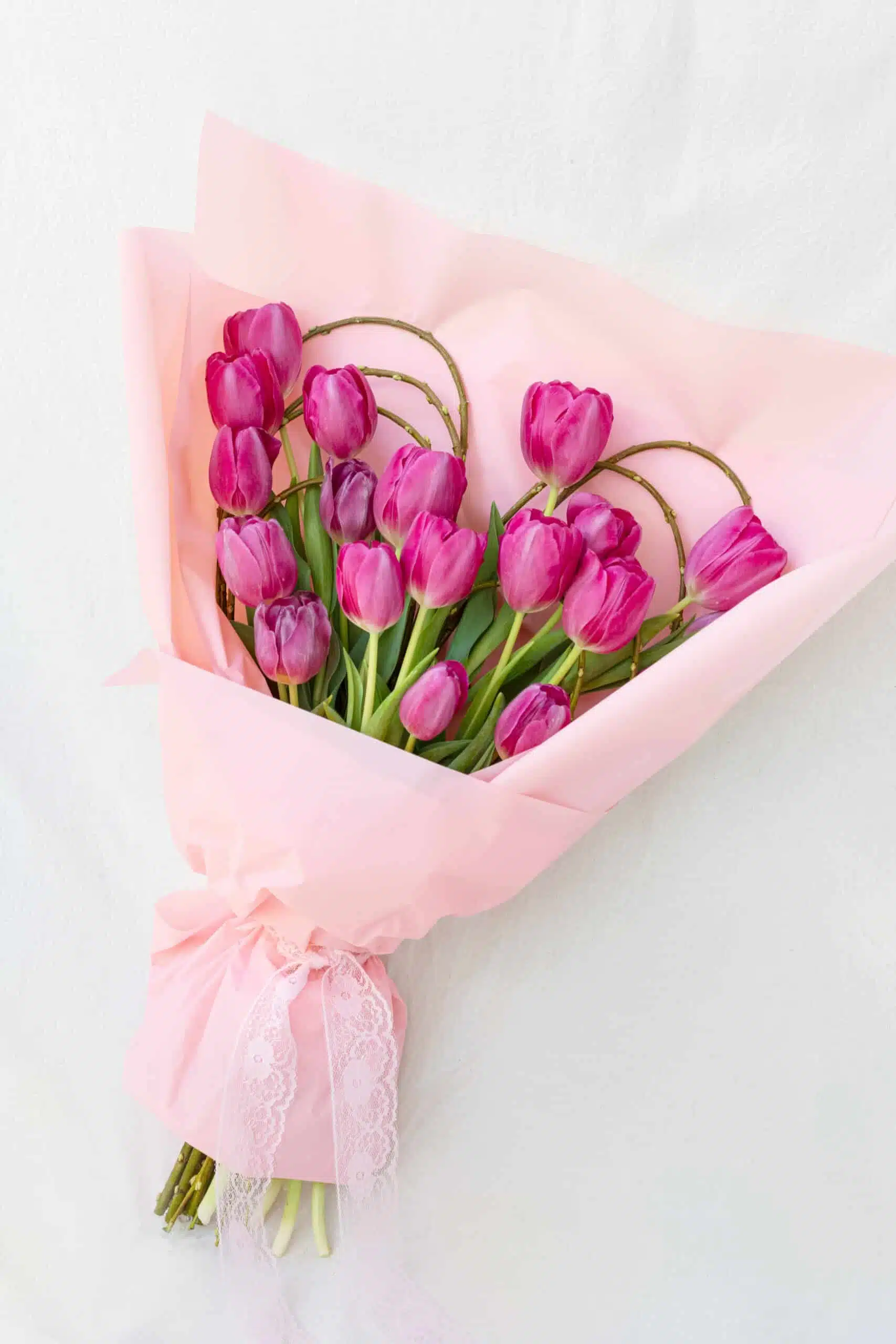 Buquê M Coração de 20 Tulipas Pink - Image 2